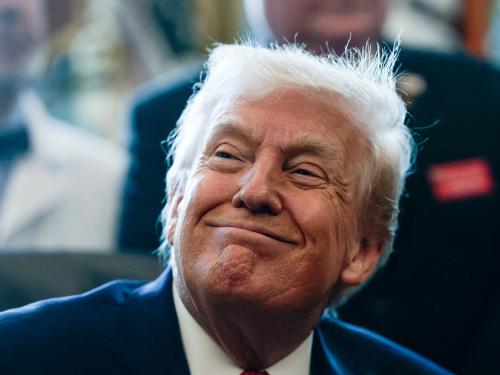 Πολιτική ανατροπή στην Ουγγαρία και προκλήσεις στη Μέση Ανατολή