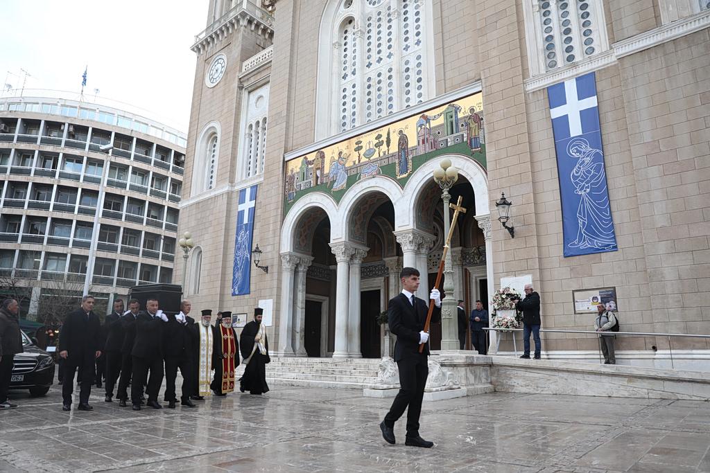 Επιστροφή της Céline Dion και θλίψη για την Μαρινέλλα