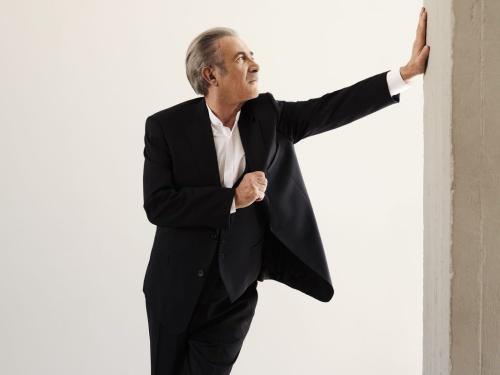 Σημαντικές Πολιτικές Εξελίξεις και Πολιτιστικά Γεγονότα στην Ελλάδα