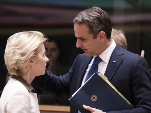 Ψηφιακή ασφάλεια: Νέα μέτρα για ανηλίκους και πολιτικές αντιπαραθέσεις