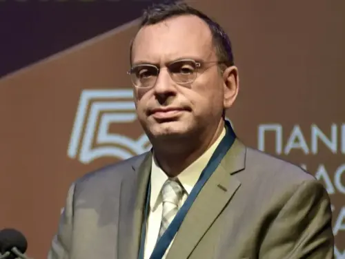 Πάτρα: Τραγούδια και Ιστορία σε Μια Ανανεωμένη Προσέγγιση