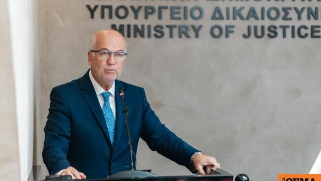 Σημαντικές πολιτικές εξελίξεις στην Ελλάδα: Αναθεώρηση, εσωκομματικές αντιπαραθέσεις και κοινωνικές μεταρρυθμίσεις