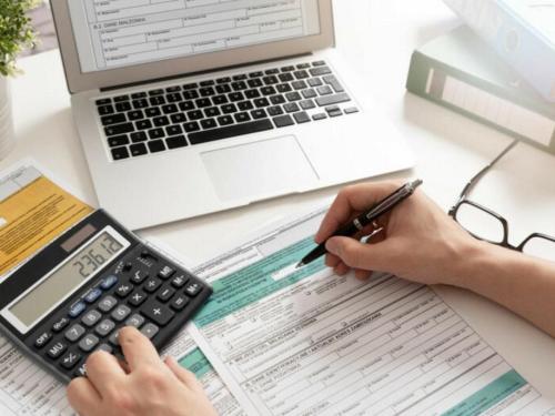 Πολιτικές εξελίξεις: Στρατηγικές αποκλιμάκωσης της πετρελαϊκής κρίσης