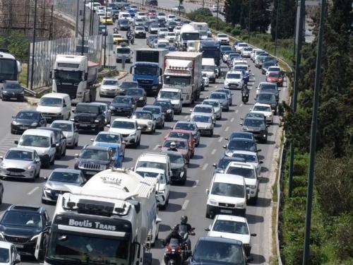 Κίνηση στους δρόμους και κοινωνικά προβλήματα στην Ελλάδα: Μια εβδομάδα γεμάτη εξελίξεις