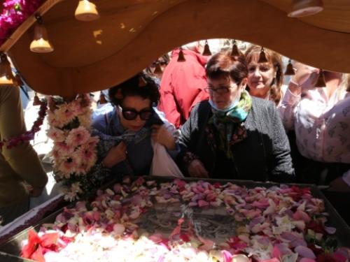 Πολιτικές εξελίξεις και παραδόσεις ενόψει Πάσχα στην Ελλάδα