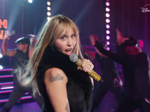 Επιστροφή της Hannah Montana και μεταρρυθμίσεις στην εκπαίδευση των παραστατικών τεχνών