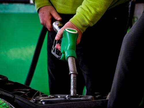 Δυσκολίες στην Οικονομία: Στουρνάρας και οι πρόσφατες εξελίξεις