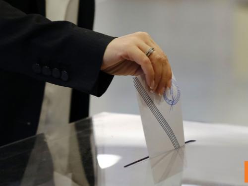 Κρίσιμες πολιτικές εξελίξεις: Διάλυση ΣΥΡΙΖΑ και διεθνείς σχέσεις στο προσκήνιο