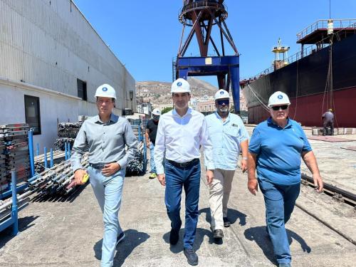 Μιχάλης Κατρίνης από Σύρο: “Νησιωτική Πολιτική με έργα και πράξεις, όχι λόγια”