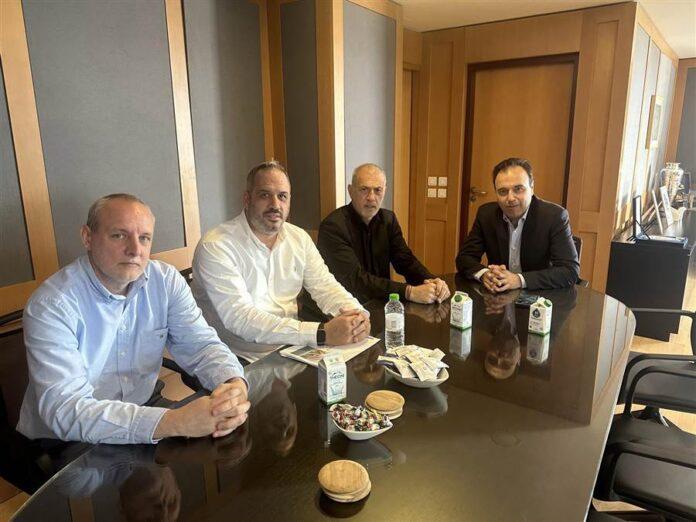 Συνάντηση του Δημάρχου Πειραιά Γιάννη Μώραλη με τον Υπουργό Ψηφιακής Διακυβέρνησης Δημήτρη Παπαστεργίου