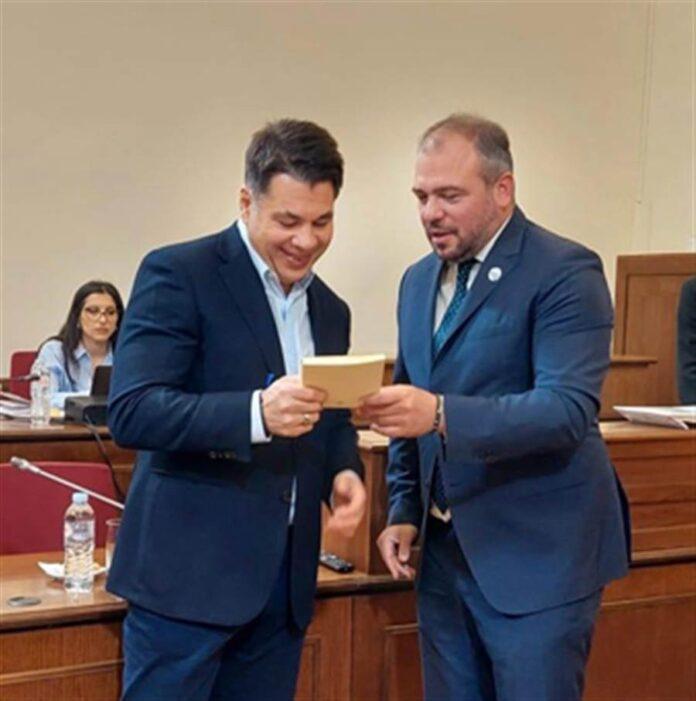 Συνάντηση του Προέδρου της Επιτροπής Ελληνισμού της Διασποράς, κ. Φίλιππου Φόρτωμα, με μαθητές ομογενειακού σχολείου "A. Fantis School" στις ΗΠΑ