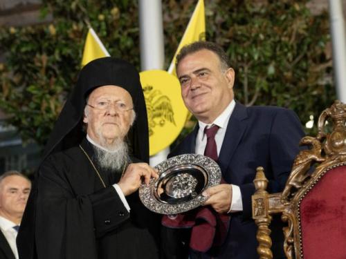 Ιστορική ημέρα για το Δήμο Παλλήνης: Ο Παναγιώτατος Οικουμενικός Πατριάρχης κ.κ. Βαρθολομαίος αναγορεύτηκε Επίτιμος Δημότης Παλλήνης