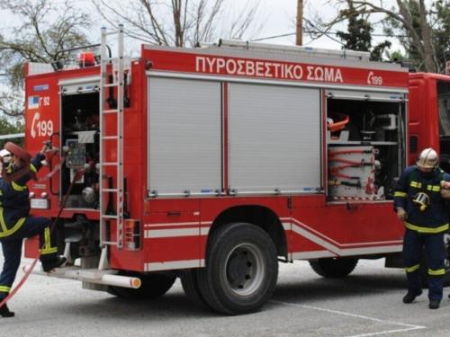 Φωτιά σε σκουπιδότοπο του Αιγάλεω: 112 λόγω πυκνού καπνού – «Κλείστε πόρτες και παράθυρα»