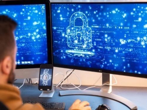 Δωρεάν για τους πολίτες, διαδικτυακά μαθήματα για κατάρτιση σε ψηφιακές δεξιοτήτες, σε συνεργασία με την Oracle Ελλάς